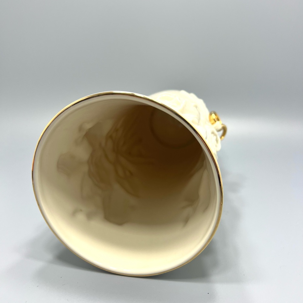 LENOX WEDDING VASE WITH ROSES AND GOLD RINGS DESIGN - Picture 3 of 6